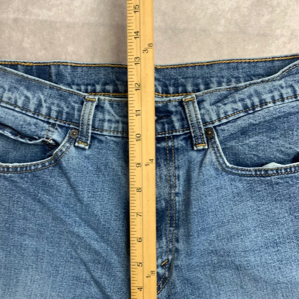 Levis measurements waist